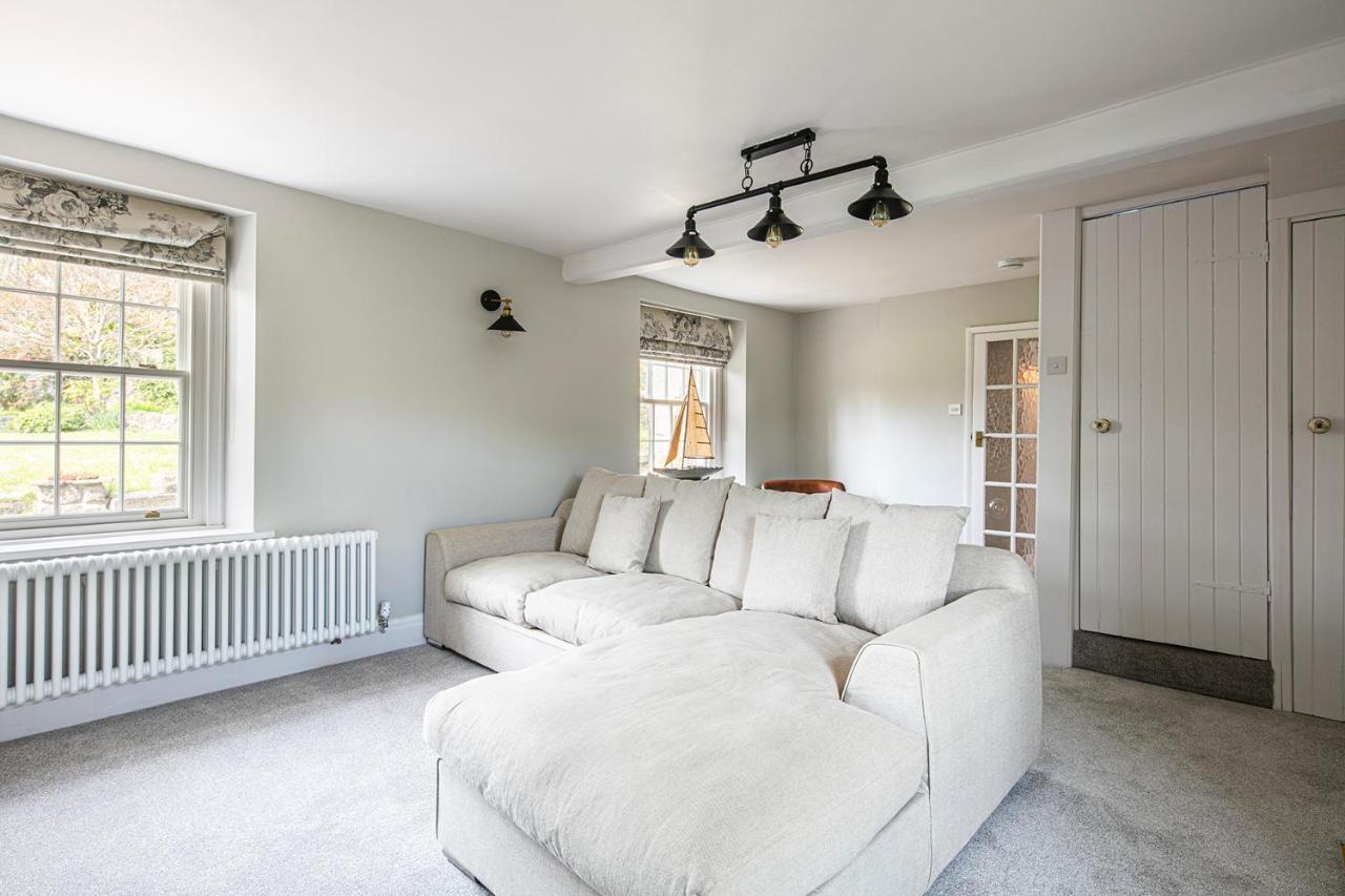 The Belle - A Lovingly Converted Grade II Listed Home From Home In Bakewell Exteriér fotografie