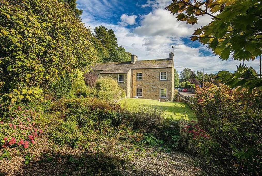The Belle - A Lovingly Converted Grade II Listed Home From Home In Bakewell Exteriér fotografie