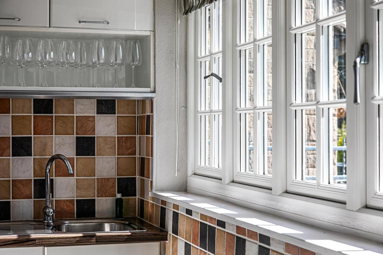 The Belle - A Lovingly Converted Grade II Listed Home From Home In Bakewell Exteriér fotografie