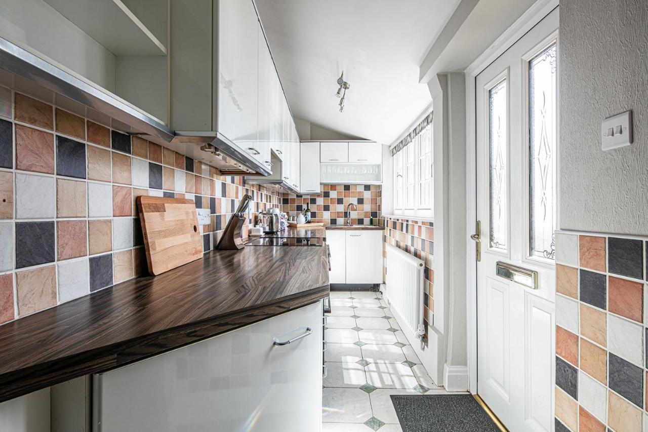 The Belle - A Lovingly Converted Grade II Listed Home From Home In Bakewell Exteriér fotografie